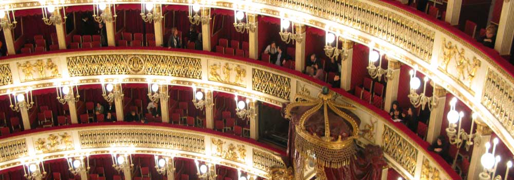 Secondo Ponzio Pilato al teatro